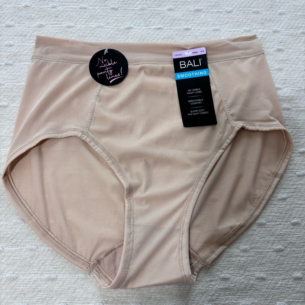 NEW Bali One Smooth U‎ Brief Panty Women’s Bali Panty  Size Large M/6